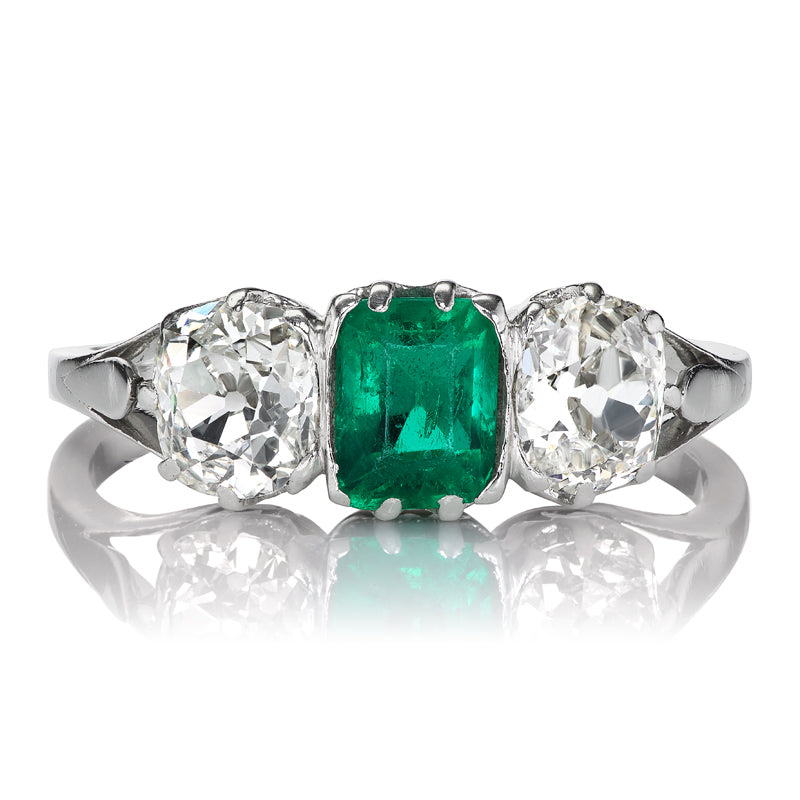 Beautiful Antique Colombian Emerald and Old Mine Cut Diamond Ring in Platinum Setting